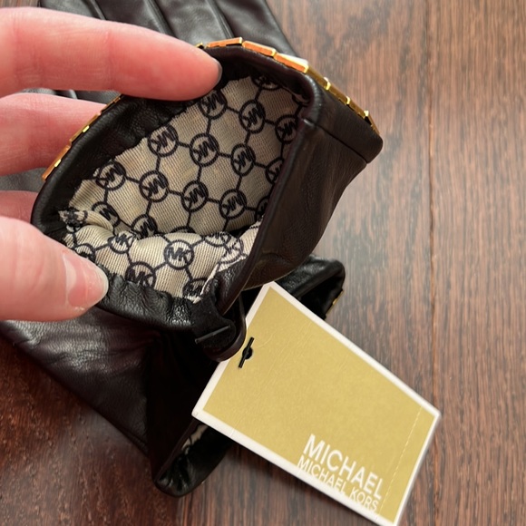 Michael Kors leather gloves - Picture 5 of 5